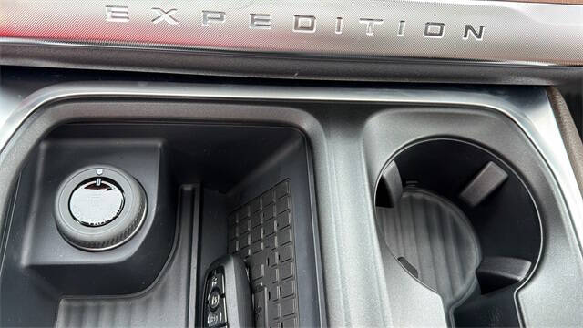 2025 Ford Expedition MAX King Ranch