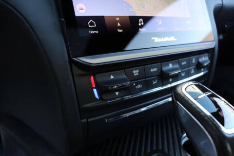 2022 Maserati Quattroporte Modena