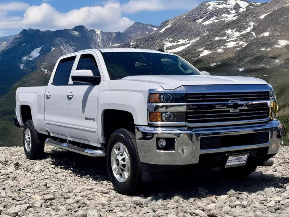 2018 Chevrolet Silverado 2500HD for sale at Best Buy Motors in Signal Hill, CA