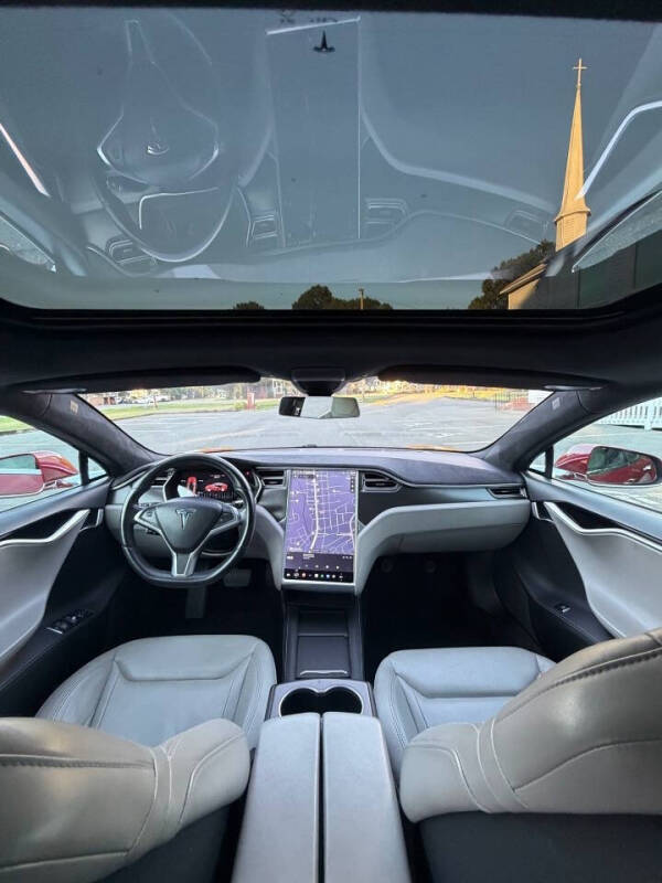 2015 Tesla Model S 85D