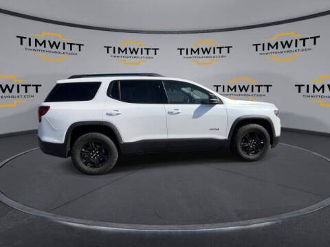 2023 GMC Acadia AT4