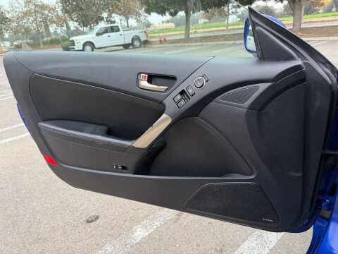 2013 Hyundai Genesis Coupe 3.8 Track