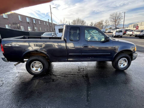 2001 Ford F-150 XLT