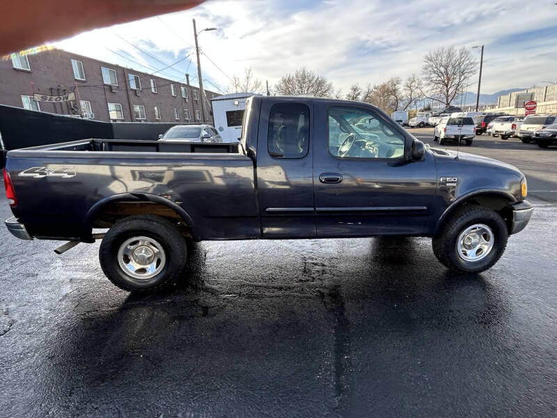 2001 Ford F-150 XLT