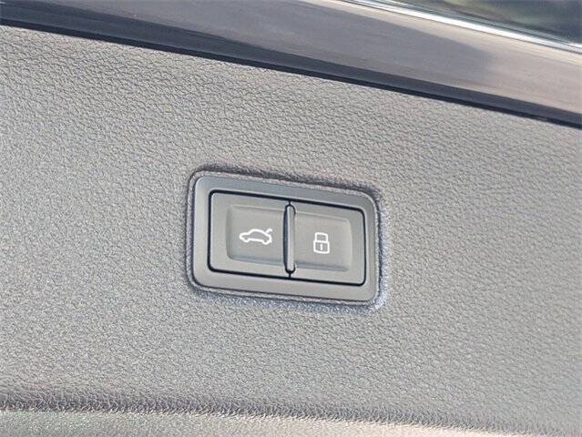 2025 Audi Q7 quattro Premium Plus 45 TFSI