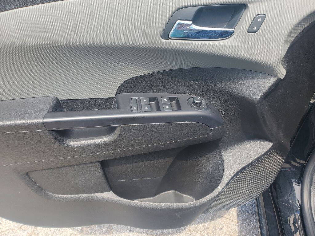 Used Car 2019 Chevrolet Sonic  Sedan 4 Dr. Lt Auto 4dr Sedan Front Wheel Drive For Sale Under $10,000 In San Antonio, Texas