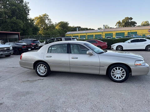 2007 Lincoln Town Car Signature