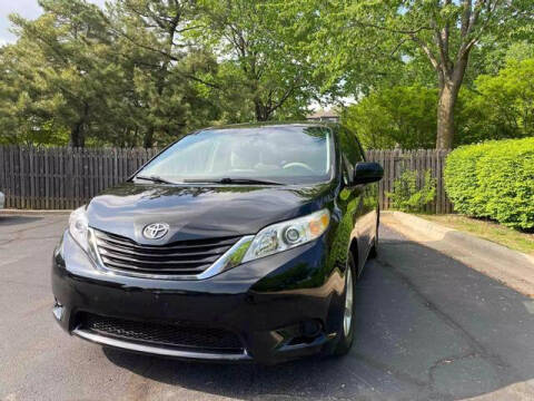 2011 Toyota Sienna for sale at IMOTORS in Overland Park KS