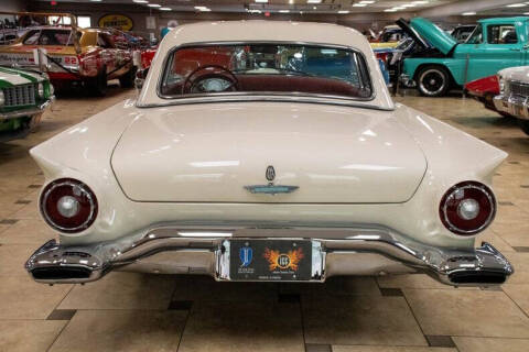 1957 Ford Thunderbird