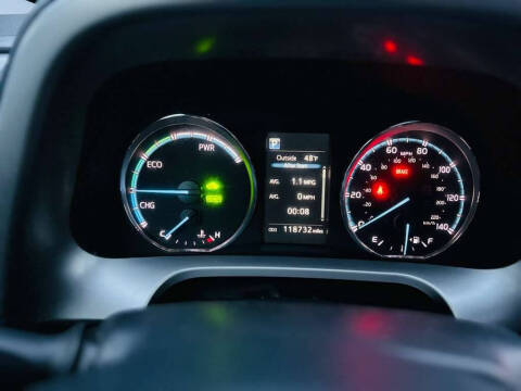 2017 Toyota RAV4 Hybrid XLE