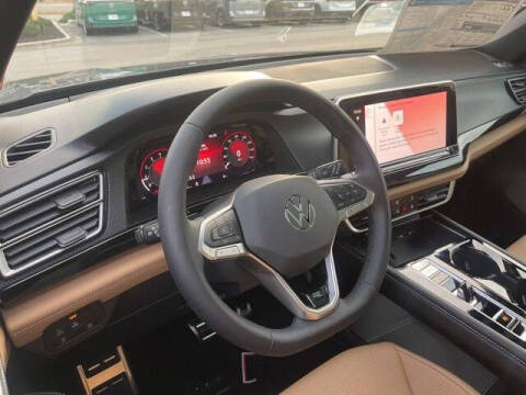 2026 Volkswagen Atlas Cross Sport SEL R-Line Black 4Motion