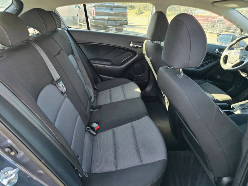 2016 Kia Forte5 LX