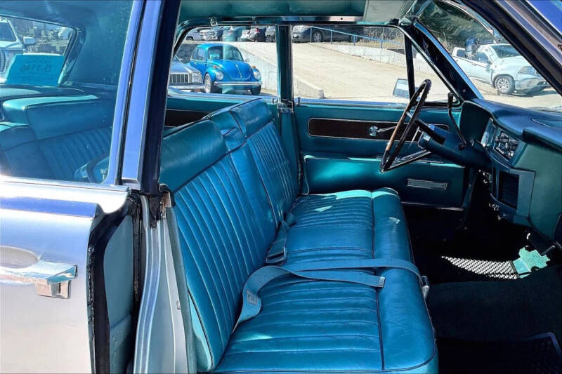 1963 Lincoln CONTINENTIAL