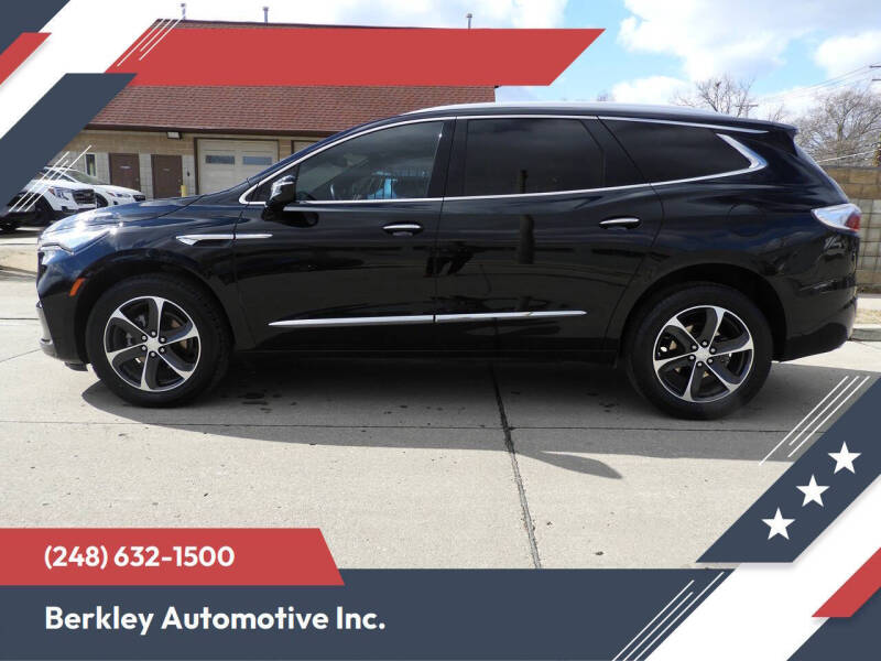 2022 Buick Enclave Essence