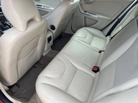 2015 Volvo V60 T5 Premier Plus