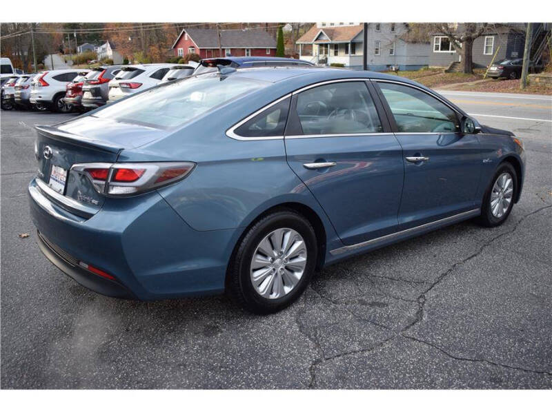 2016 Hyundai Sonata Hybrid SE