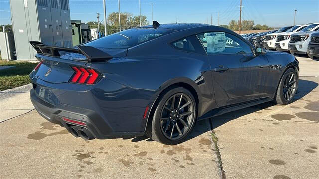 2025 Ford Mustang Dark Horse