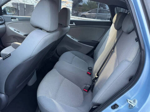 2013 Hyundai Accent GS