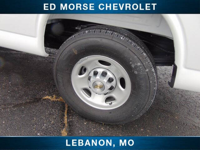 2025 Chevrolet Express 2500