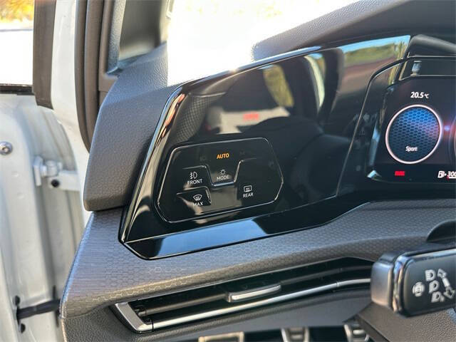 2023 Volkswagen Golf GTI SE