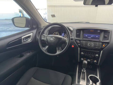 2017 Nissan Pathfinder