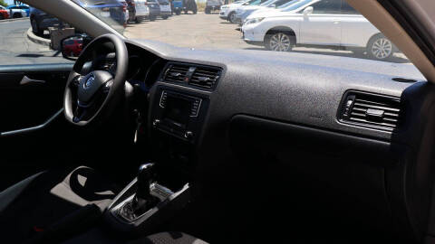 2016 Volkswagen Jetta