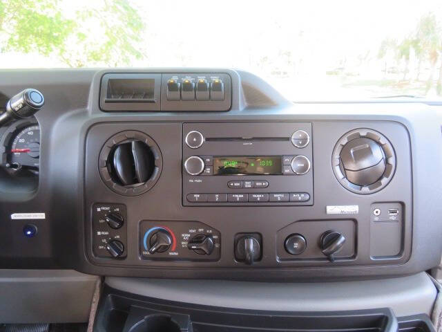 2013 Ford E-Series E-150