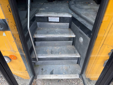 2008 Freightliner B2 Chassis