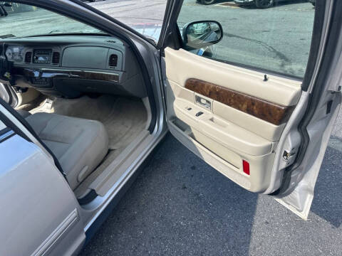 2011 Mercury Grand Marquis LS