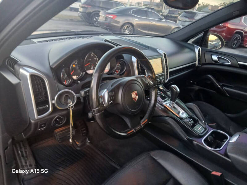 2011 Porsche Cayenne Tiptronic