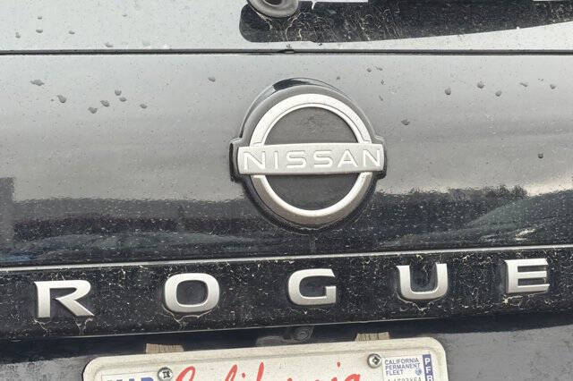 2025 Nissan Rogue SV