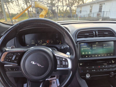 2017 Jaguar F-PACE S