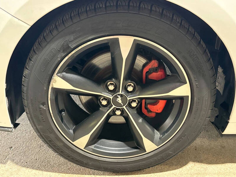 2020 Ford Mustang EcoBoost