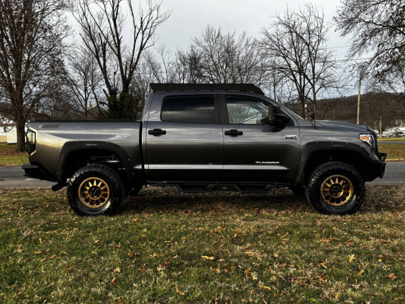 2014 Toyota Tundra SR5