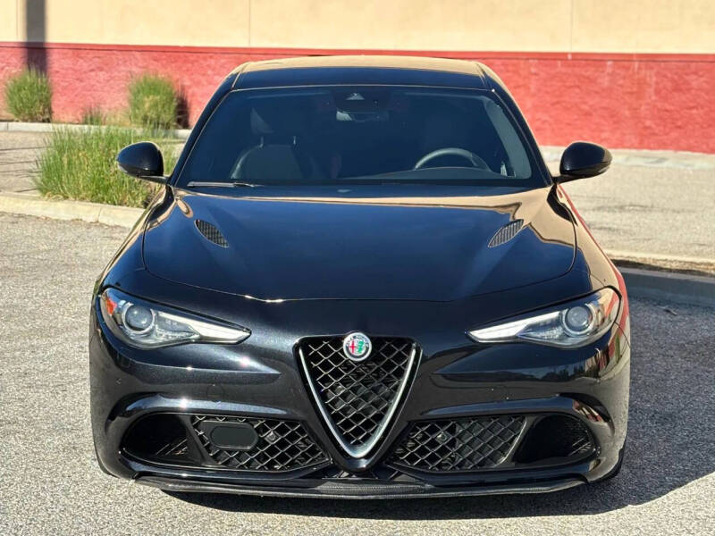 2017 Alfa Romeo Giulia Quadrifoglio