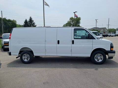 2025 Chevrolet Express 3500