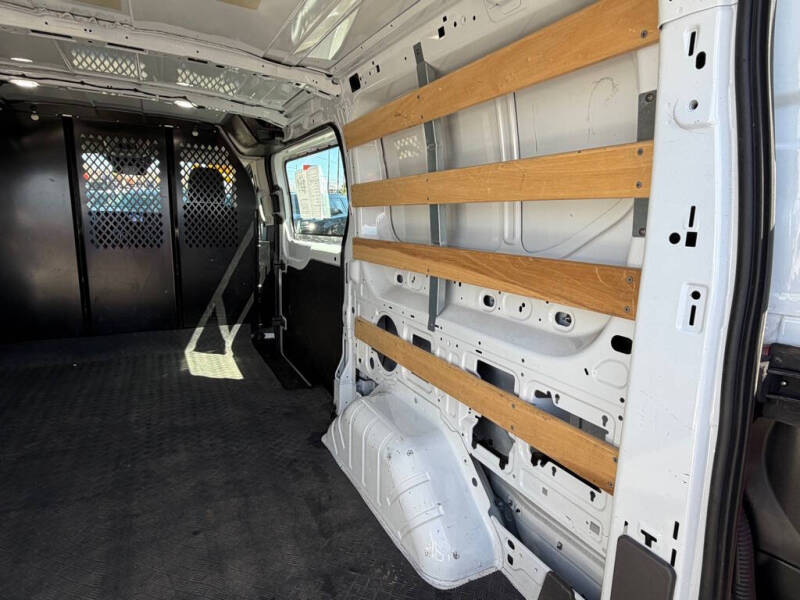 2023 Ford Transit