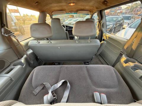 2000 Plymouth Voyager