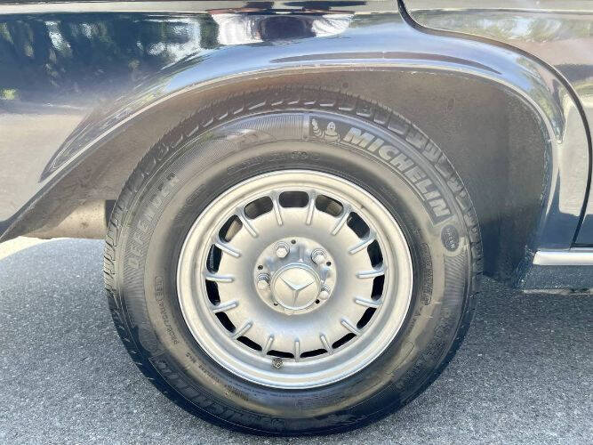 1972 Mercedes-Benz 280-Class