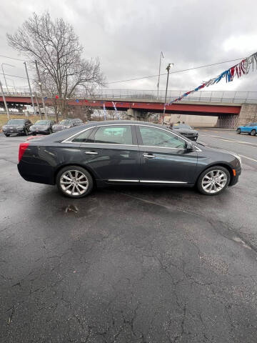 2013 Cadillac XTS Luxury Collection