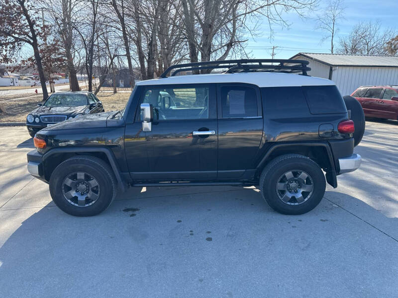 2007 Toyota FJ Cruiser for sale at 6th Street Auto Sales in Marshalltown IA