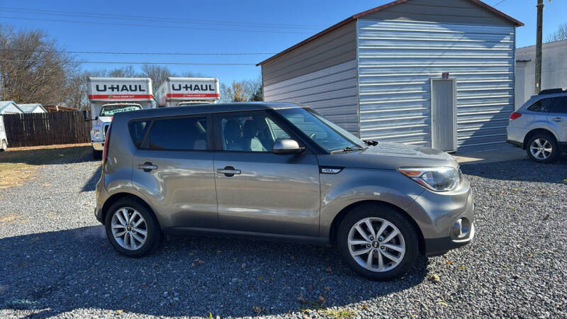 2018 Kia Soul +