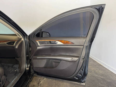 2014 Lincoln MKZ