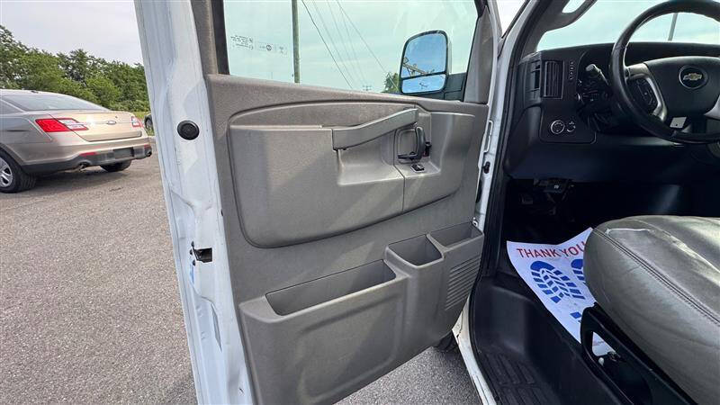 2017 Chevrolet Express LS 2500