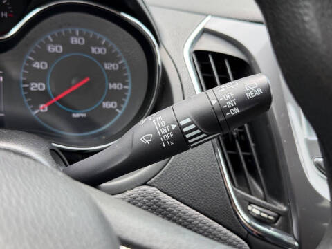 2017 Chevrolet Cruze LT Auto