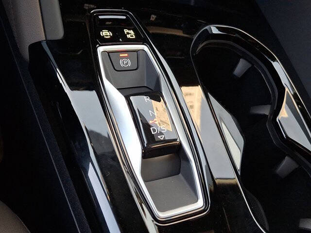 2025 Audi Q5 quattro Premium Plus TFSI