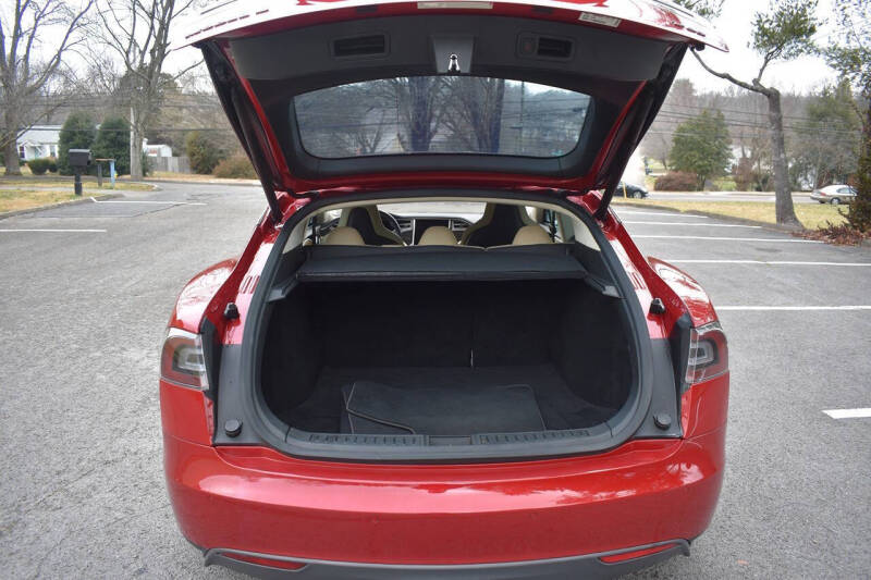 2014 Tesla Model S P85