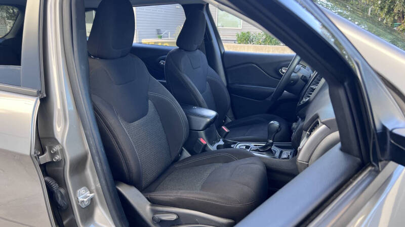 2021 Jeep Cherokee Latitude