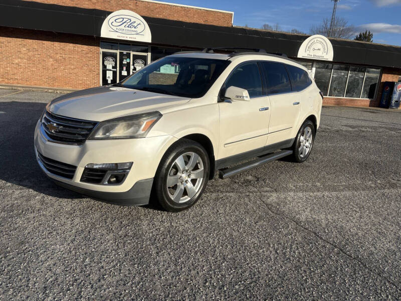 2013 Chevrolet Traverse LTZ's photo