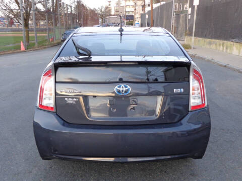 2013 Toyota Prius Three